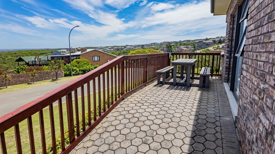 3 Bedroom Property for Sale in Dana Bay Western Cape